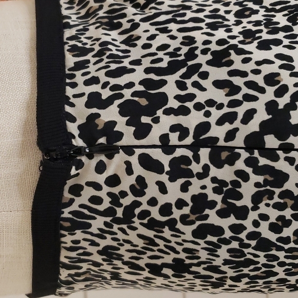 WORTHINGTON size 8 midi skirt cheetah print minor pleating - Picture 5 of 7